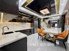 Hình ảnh Nhà sát bên ngã tư ga, DT:4x16M, Lửng, 3Lầu, 4PN, Gara xe, S.thượng
