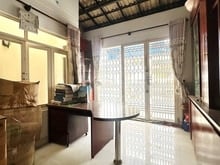 Hình ảnh Giáp quận 10 xe hơi vào nhà 4 tầng đúc BTcT chỉ 8.99 tỷ
