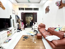 Hình ảnh Nhà Hà Đông mặt phố Phan Đình Giót, 10.5 tỷ, 40m2, lô góc, ô tô tránh