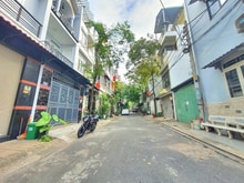 Hình ảnh Bán Nhà Tặng Full Nội Thất 4 Tầng, Trung tâm Quận 9. Giá Nhỉnh 7 Tỷ