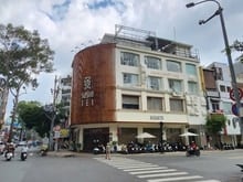 Hình ảnh Cho thuê TÒA NHÀ GÓC 2MT Võ Văn Tần, Q3. Dt: 20x8m, Kc: trệt 3 lầu ST