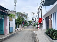 Hình ảnh Nhà Đẹp Long Trường – 3 Tầng, 4PN,70m2 Hẻm Xe Hơi, Giá Hơn 6 Tỷ