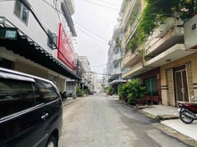 Hình ảnh Nhà ngang 10m hiếm có • HXH Thành Thái, trung tâm P14 Quận 10