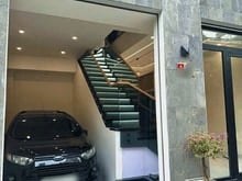 Hình ảnh Bán căn nhà phố mặt tiền đường phong cách hiện đại