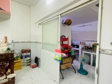 Hình ảnh Đường Bình Đông Q 8, ba tầng, xây kiên cố, một đời chủ. Sổ hồng riêng.