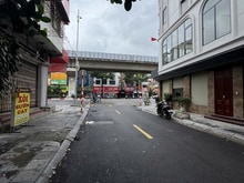 Hình ảnh Nhà đẹp giữa trung tâm văn quán – xem là thích ngay 90m chỉ hơn18 tỷ