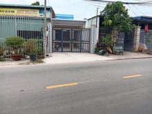Hình ảnh Gia đình chuyển công tác nên cần sang lại căn nhà mặt tiền