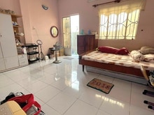 Hình ảnh Nhà mặt tiền trục chính hẻm - VF3 đỗ cửa - Gần khu ẩm thực - 5.x tỷ