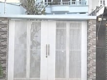 Hình ảnh Sát mặt tiền Bình Phú. 1T,1L,1Th. Sân rộng để xe hơi, mới sơn sửa