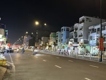Hình ảnh Khu VIP Dương Quảng Hàm - 62m2 vuông A4 - 5 tầng - hẻm 6m - chỉ 9 tỷ 8