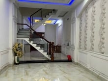 Hình ảnh Nhà Thạnh xuân 25 quận 12 DT 4x15m 2 lầu 4pn.4wc Giá 10tr có nội thất