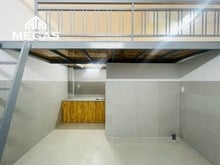 Hình ảnh Căn Hộ Dịch Vụ Gác Cao Sẵn Máy Lạnh Rộng 30m2 Ngay Cổng Trước Văn Lang