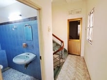 Hình ảnh •  BÁN NHÀ Quận 10 - Nhà đẹp hẻm thông – trung tâm Hòa Hưng – giá tốt