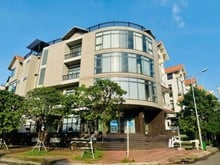 Hình ảnh Góc 2MT Nguyễn Thị Thập Q7 DT 10x20m hầm 1 trệt 4 lầu sân thượng