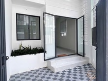 Hình ảnh Bán nhà góc 2mt- ôtô đậu cửa-DT80m2-2PN-2WC-vĩnh Hải-Nha Trang-chỉ 3t8
