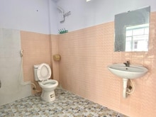 Hình ảnh Ô Tô Đậu nhà, Cách Mạng Tháng 8 quận 10, 4 X 16m 3 tầng  6 phòng wc ri