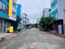 Hình ảnh Chính chủ cần bán CHDV Q2 3 lầu Giá 14 tỷ