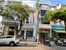 Hình ảnh Khách sạn Phú Mỹ Hưng có 15 phòng, hầm, thang máy giá thuê cực tốt
