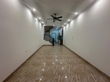 Hình ảnh Bán nhà bát khối long biên dt 54m2 vài bước ra ô tô tránh thoáng mát