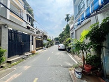 Hình ảnh Chính Chủ Gửi Bán Nhà Phố Thuộc Hẻm oto thông Đường 185, Phước Long B
