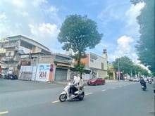 Hình ảnh Nhà Đẹp Lê Văn Sỹ Quận 3 - Tặng Nội Thất Cao Cấp