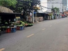 Hình ảnh Cần bán gấp nhà mặt tiền KD ngay chợ sát Phạm Văn Đồng