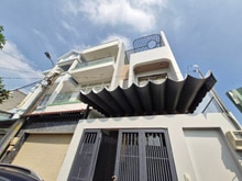 Hình ảnh Bán Nhà Đẹp Hẻm Xe Hơi 5m - 63m2 - 3 Tầng, 4 Phòng Ngủ - Hoàng Hữu Nam