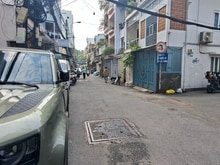 Hình ảnh Quận 3 Ô TÔ 7 chỗ Đậu thoải mái trong nhà, 1TRỤC THẲNG LÊ VĂN SỸ bờ kè