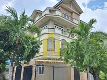 Hình ảnh Toà Nhà Căn Góc 3 Lầu - Thang Máy Sàn Trống Giá 70 Triệu