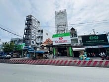 Hình ảnh Nhà 3 tầng mặt đường Huỳnh Tấn Phát Q 7. 10*21, nở hậu 11m. Giá 28 tỷ.