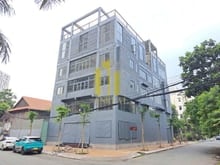 Hình ảnh Tòa Nhà Văn Phòng 6 Lầu Trống Suốt + Thang Máy - DTSD 1800m2