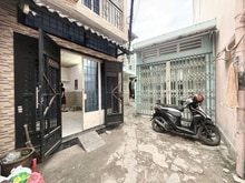 Hình ảnh Tăng Bạt Hổ - Nhà cũ 1 thùng sơn như mới nhà khu trung tâm tiện đi lại