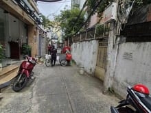 Hình ảnh Q1- Nguyễn Trãi- Bán đất tặng nhà 6 tầng-6x20-