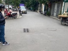 Hình ảnh Cho thuê nhà phân lô ô tô tránh phố Nguyễn Xiển dt 60m,5T,MT4,6M,