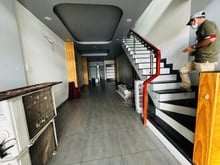 Hình ảnh Cho thuê nhà mới đẹp mặt tiền Bình Phú I, 30 triệu