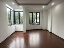 Hình ảnh Nhà đẹp ngõ Ngọc Thuỵ. LB giá 22.5 tỷ, 44m2x8T, thang máy