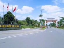Hình ảnh Bất hoà lạc mặt đường chính 420 sát chợ Hoà Lạc, đối diện DHQG.