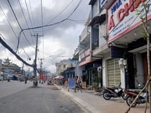 Hình ảnh Bán nhà mặt tiền Nguyễn THị Định Quận 2 gần chợ - Cạnh siêu thị lớn