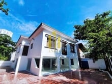 Hình ảnh Cho Thuê Villa Kinh Doanh Đường Trần Văn Sắc 500m2 - Sân Rộng