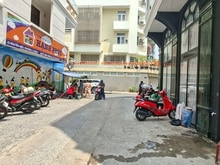Hình ảnh Nguyễn Hiền Q.3 - cư xá Đô Thành Saigon xưa   3,6M x 13m 4 tầng sân th