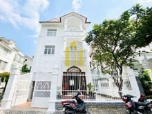 Hình ảnh Cho Thuê Biệt Thự Nguyễn Văn Hưởng Giá 96 Triệu - Có Sân Vườn