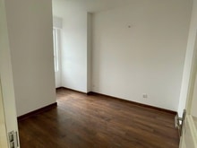 Hình ảnh Căn 2p ngủ, 2wc có NTCB-80m2 Chung cư Âu cơ, chỉ 11tr/th