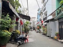 Hình ảnh Bán nhà đẹp - nở hậu tài lộc - hẻm xe hơi tránh nhau - lê ngã Tân Phú