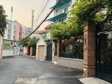 Hình ảnh Golden Hotel Trương Quốc Dung (8,1x13m) HĐT 58 tr/tháng. Giá 25.3 TỶ
