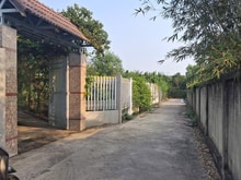 Hình ảnh Bán nhà nghỉ dưỡng giáp KDL Suối Mơ gần trung tâm hành chính