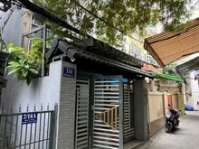 Hình ảnh Nhà đẹp trung tâm - Hẻm sát mặt tiền - 4 tầng kiên cố