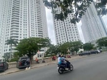 Hình ảnh cho thuê nhà mặt tiền đường D4 khu himlam P. Tân Hưng q.7 dt 5mx18m