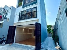 Hình ảnh Nhà bên trường học, DT:5.5x13M, Lửng, 2 Lầu, 3PN, Gara ô tô, S. thương