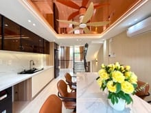 Hình ảnh Nhà bên trường học, DT:5.5x13M, Lửng, 2 Lầu, 3PN, Gara ô tô, S. thương