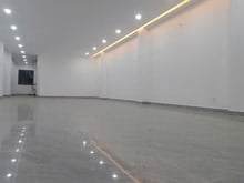 Hình ảnh Đang cần cho thuê căn nhà 1 trệt 3 lầu mặt tiền sầm uất Nguyễn Văn Lạc